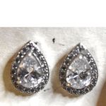Source Unknown Stunning Bridal/Wedding Prom Pagent Teardrop Crystal Silver Tone Post Earrings Photo 1