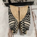 CL by Laundry  DAYSIE MULE PEEP TOE RAFFIA WEDGE HEELS. Photo 2