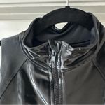 Heroine Sport Black Work Crop Top in Onyx, Zipper, Size L, NWT Size L Photo 2