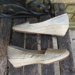 Lucky Brand  cream heels with some shimmer size 6 Photo 5