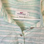 Vineyard Vines  Woman’s 100% Linen 1/2 Button Popover Shirt Blouse Green‎ Size 4 Photo 2