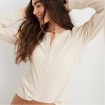 Aerie  The Road Trip Long Sleeve Henley T-Shirt in White/Cream Women’s Size Large Photo 1