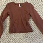 Aritzia  Long Sleeve Photo 0