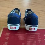 Vans Old Skool Suede Canvas Velcro
'Dress Blue" Women 9.0 US Mens 7.5
US Photo 9