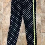 Old Navy Black  Pixie Pant with Daisy pattern size 0 Photo 4