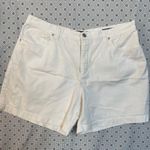 Gloria Vanderbilt White Denim Shorts 18 Embroidered Pocket Mid Rise Photo 0