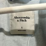Abercrombie & Fitch  Women’s Cropped Denim Jacket Light Blue Size Small NWT Zip Photo 3