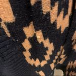 Romeo + Juliet Couture Navy Aztec Printed Sweater size medium Photo 4