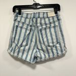 Buckle Hidden shorts! High-rise striped shorts purchased from the women’s small Photo 3