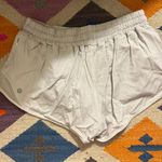 Lululemon Hotty Hot Short 2.5” Photo 0