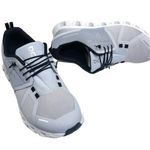 on cloud 5 Waterproof Running Shoes NWOT Photo 1