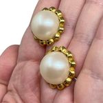 Vintage Unsigned Large Faux Pearl Gold Tone Post Earrings Classy Formal Holiday Photo 2