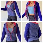 Champion semi fitted zip up hooded active jacket size small Photo 1