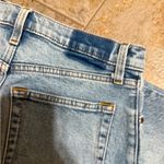 Abercrombie & Fitch  | The 90s straight Light Blue Distressed Straight Leg Jeans Photo 2