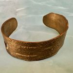 Artisan Textured Gold Photo 9