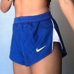 Nike Women’s  running shorts Photo 0