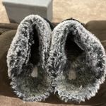 Slip on shoes/slippers sz 9 Photo 5