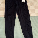 Lululemon NWT  Dance Studio Mid-Rise Jogger size 8 Photo 0
