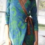 Anthropologie Women's Botanical Tie Waist V-Neck Floral Robe Size M Photo 0