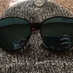 Sunglasses Photo 0