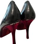 Chinese Laundry  Black Pumps Size 8 - PEELED LEATHER IN BACK Photo 2