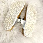 Birkenstock | Gizeh Soft Footbed Leather Metallic Silver White Sole Sandals | 36 Photo 6