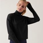 Athleta Women’s Whistler Mock Neck Top Sweatshirt Longsleeve Travel in Black XL Photo 0