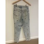 Tinseltown  Light Wash Distressed Embroidered Butterfly Raw Hem Skinny Jeans‎ 7 Photo 1