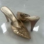 Jessica Simpson heel Photo 0