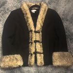 WHITE HOUSE BLACK MARKET Black and Cream Blazer with Elegant Fur Trim Size M Photo 3