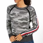 Tommy Hilfiger NWT Women's Grey Camo Sweater Sz small Photo 0