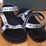 LF L ‘Veda’ Silver Leather Studded Ankle Strap Wedge Sandals - Size 8.5M Photo 4