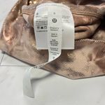 Lululemon NWT Align High Rise Pant 25 in
Diamond Dye Foil Dot Shine Size 6 Photo 9