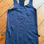 Under Armour  heat gear tank top size s Photo 0