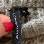 Baby it’s Cold Outside Gray Size M Photo 2