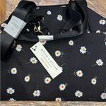 Alice + Olivia Daisy Black Duffel Bag and Daisy Reversible bucket hat set, new Photo 2