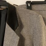 Goldie GOLDI X SUIT FOR WOMEN COMES WITH BLAZER AND SKIRT 
SKIRT LENGTH 26”
WAIST 30” Photo 2