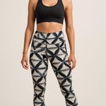 New Balance Abstract Print Activewear Leggings Gray Black White Geometric Women’s Small Photo 0