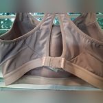 NWOT Incredible Lightweight Sport Bra 34DD High Impact Racerback Tan Size undefined Photo 7