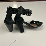 Heels Size 6 Black stylish size 36–detailed fashion no damages Photo 1