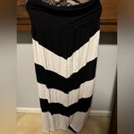 Black and White Chevron Maxi Swim Coverup Size XXL Photo 0