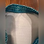 UV SKINZ NWT Women's large Blue UPF 50+ Short Sleeve Crew Neck Sun Shirt Photo 2