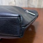 None UNBRANDED BLACK SHOULDER BAG OUTSIDE ZIPPERED POCKET OUTSIDE LATCHED POC… Photo 5