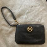 Michael Kors Wristlet Wallet Photo 0
