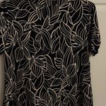 Sami & Jo •‎ embroidered blue white tee detail small Photo 3