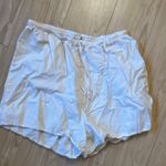 ZARA  Women's cream Shorts Photo 0