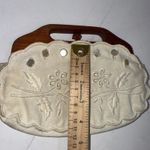 Vtg Bermuda Bag Purse Handbag Wooden Handles Pearl Buttons Embroidered Floral Photo 7