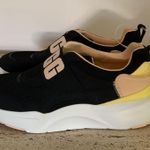 UGG NWOB  Women's La Flex Sneaker Photo 9