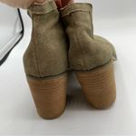Urban Outfitters  Green Suede Leather Ankle Boots Stacked Heel Womens 8 Fall Photo 4