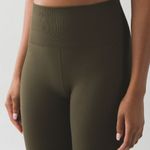 Lululemon Flow & Go Crop SEE MEASUREMENTS Photo 2